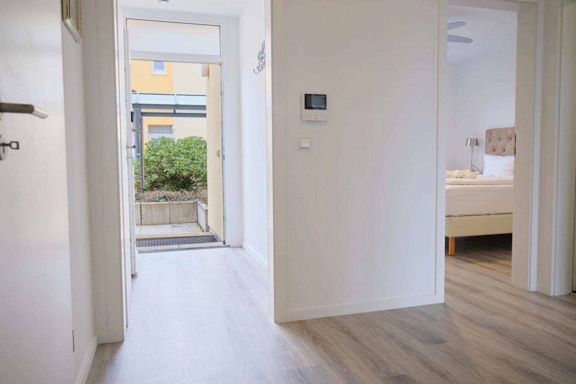 H24 Factory Apartments Wolfsburg Bagian luar foto